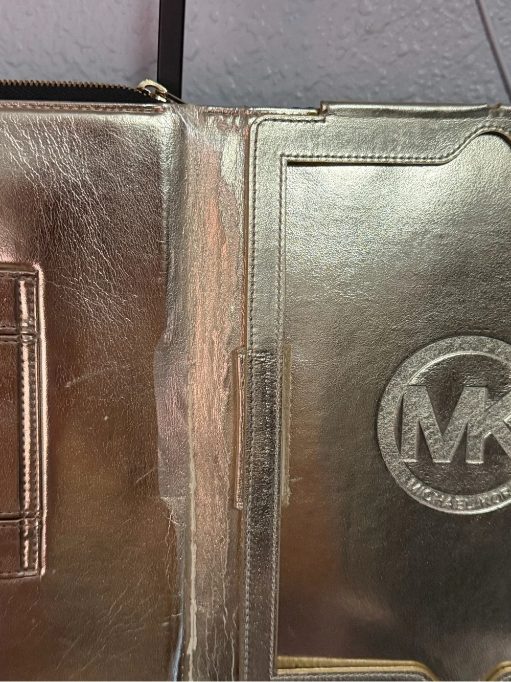 Michael Kors Jet Set Black Snakeskin Embossed Large Zip Around Tablet Wallet